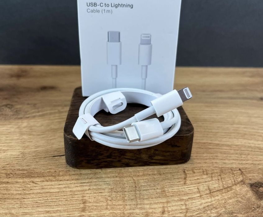Кабел за зареждане iPhone USB-C to Lighting 1 м