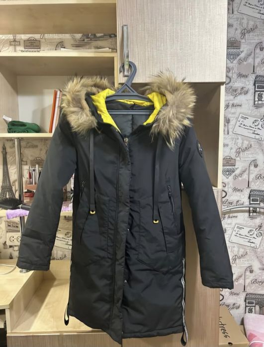 Продам зимний пуховик