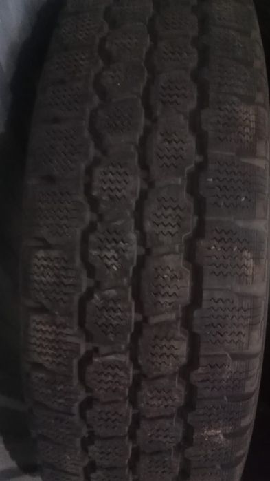 Продам 2 шины от Газели