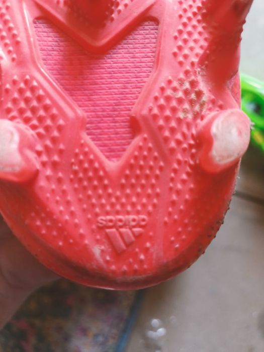 Бутсы футбольные