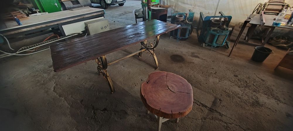 Стол со скамейкой