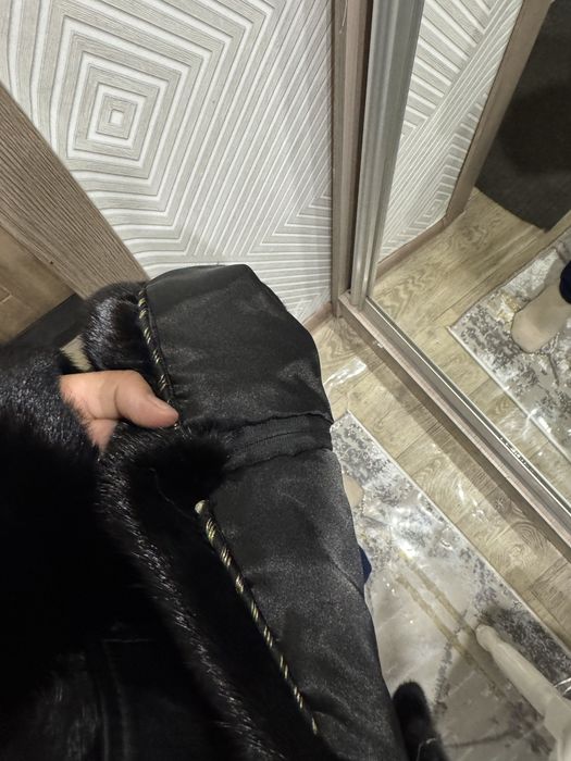 Продам норковую шубу