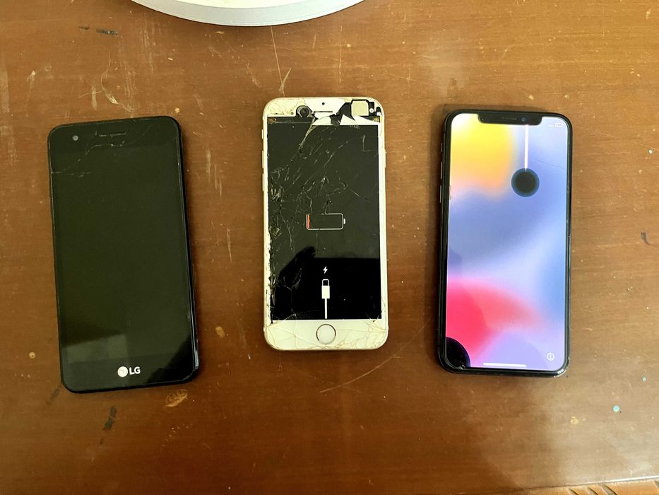 Pachet 3 telefoane pentru piese/reparații: iPhone X, iPhone 6 + cadou telefon LG