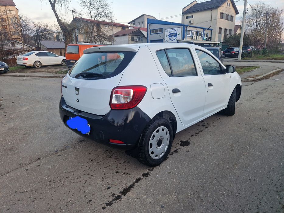 Vând Dacia Sandero 2 motor 1.2 benzina