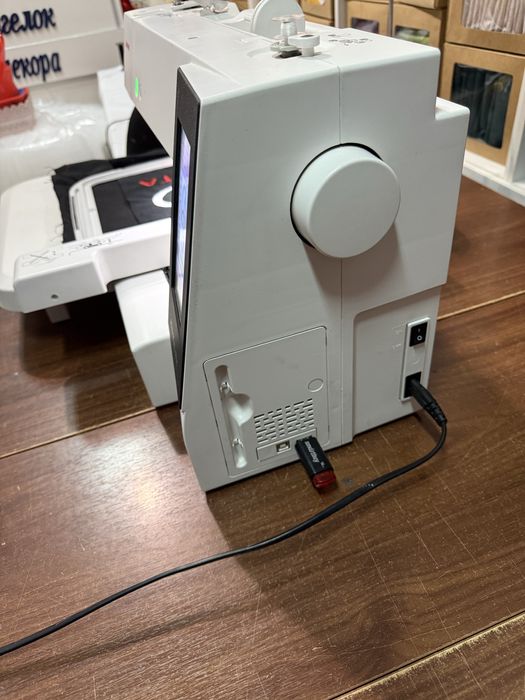 Вышивальная машина Janome Memory Craft500E бу