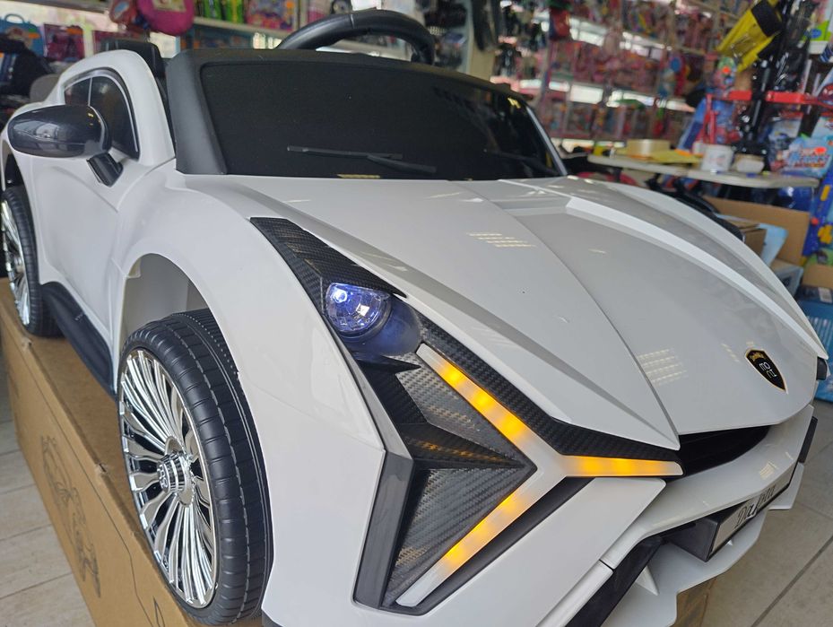 PORSCH Акумулаторна кола DAKOTA бял