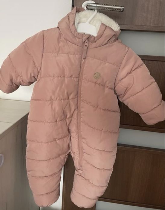 Salopeta H&M marimea 68+ 2 salopete Craciun