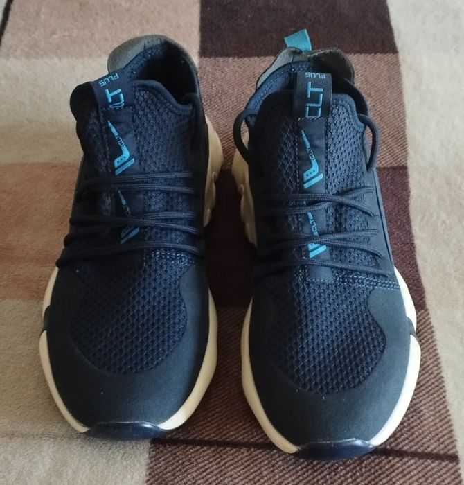 Кроссовки мужские