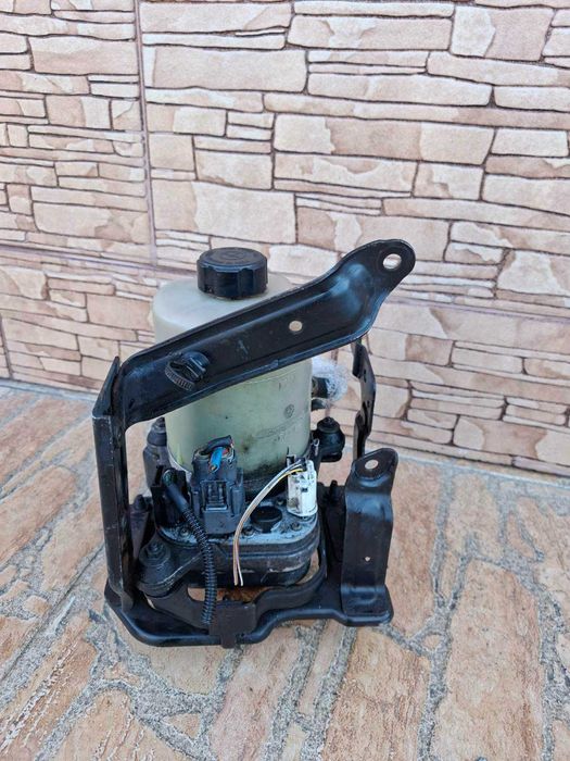 Ел.хидравлична помпа за Ford Focus MK2,Kuga,C-Max,Mondeo