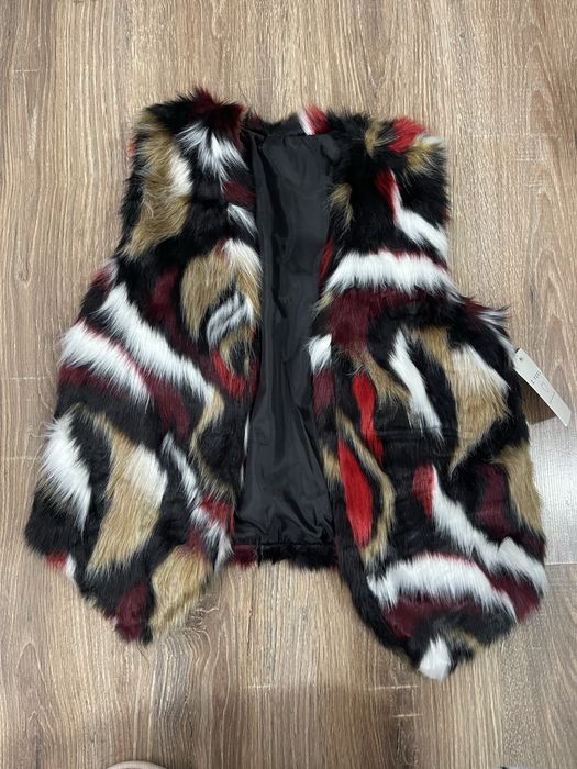 Vesta blana.                  S-m