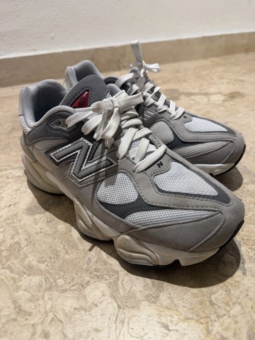 Adidasi new balance 9060