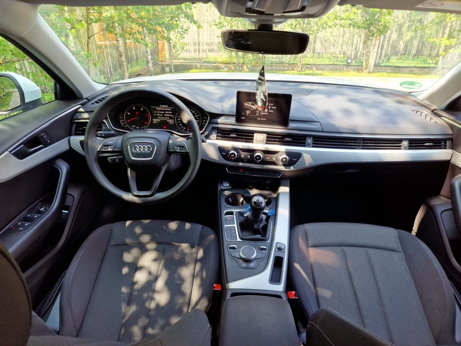AUDI A4B9 2016 2.0 TDI