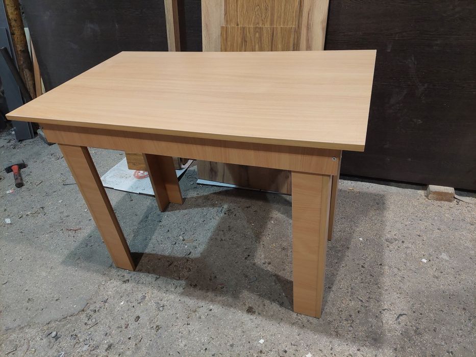 Кухонные столы и табуретки