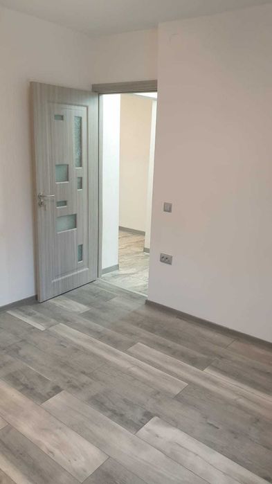 Proprietar vand 2 camere LUX confort 1 Decomandat str.Hipodrom-Bariera