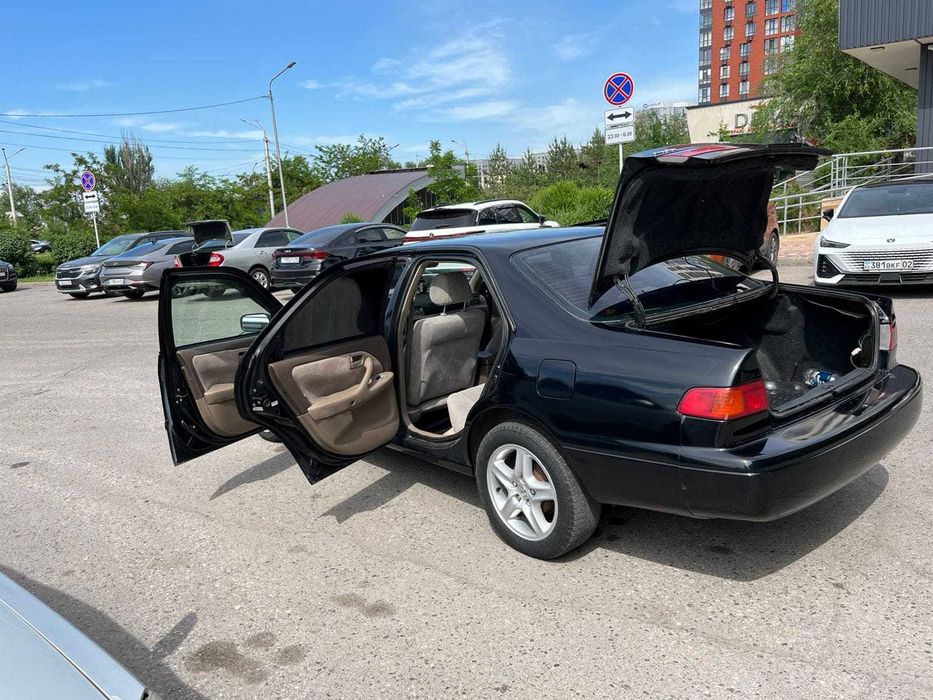 Камри 25  2000 год