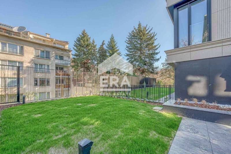 Продава се Тристаен апартамент в София, Лозенец - 167 кв.м за 3923 €/кв.м - Снимка #9