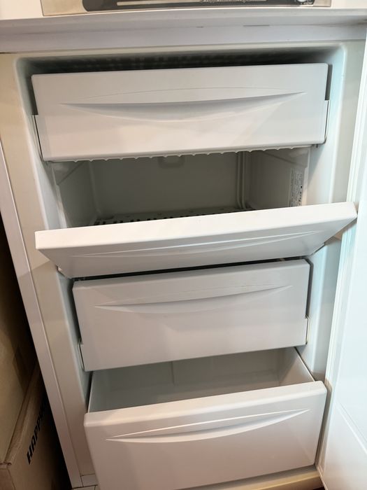 Морозильная камера Indesit