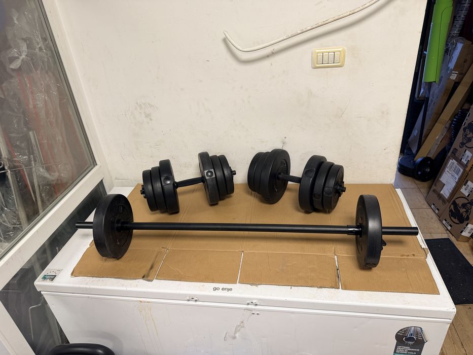 Gantere reglabile+haltera cu discuri greutate totala 50 kg, pret 350 lei predare in Bucuresti sector 4