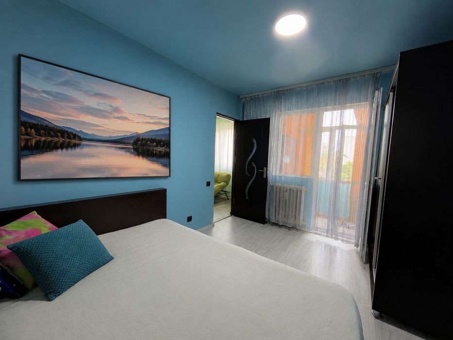 Închiriez apartament