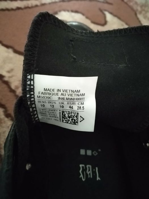 Продаю кеды Конверс