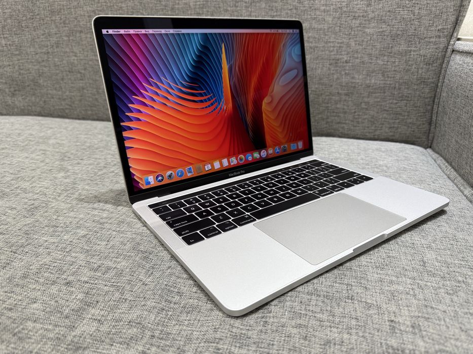 MacBook PRO A1706 TouchBar. Core i5. 8GB. 256GB