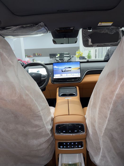 Dongfeng EP008 restayling parog bonusiga