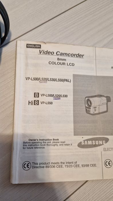 Видеокамера Samsung VP-L520 (8 mm)