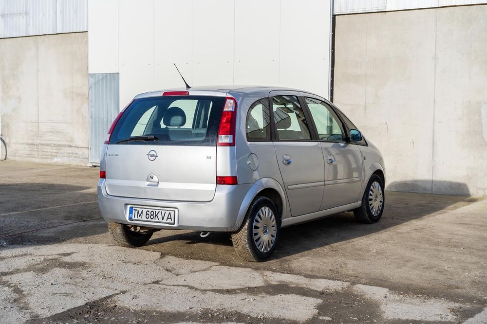 Vând Opel Meriva din 2004