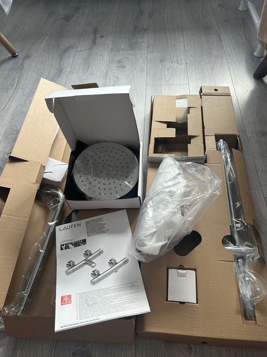 Coloană de duș CITYPRO cu baterie termostatică