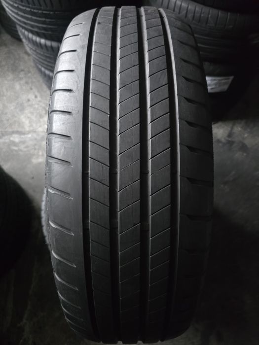 Bridgestone 225/65 R17 102V vară