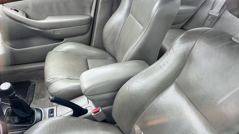 Vand toyota  avensis