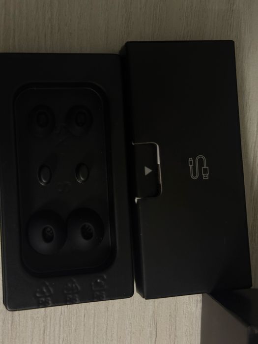 продаю Oppo Enco X3 состояние: 9/10