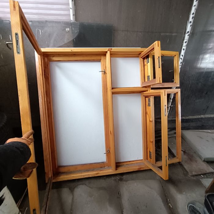 Продам оконную раму