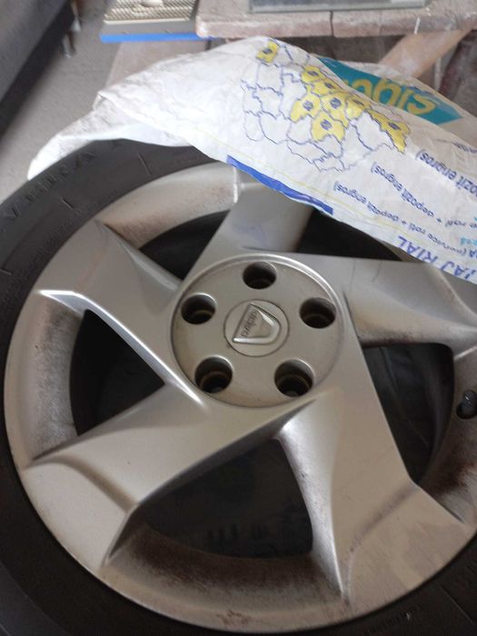 Jante Dacia Duster R16