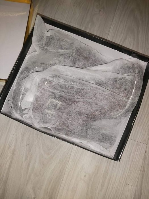 Елегантни боти на ток