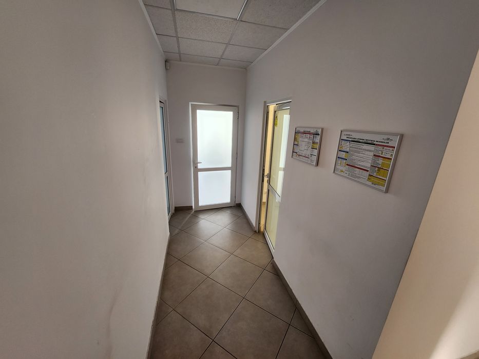 DE INCHIRIAT - Spatiu Comercial 130mp ( Parcare inclusa 400mp )