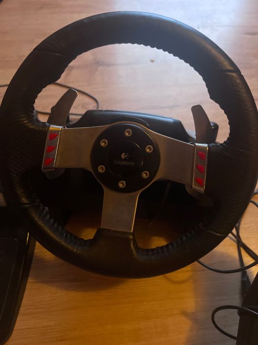 Volan Logitech G27 + pedale + schimbător