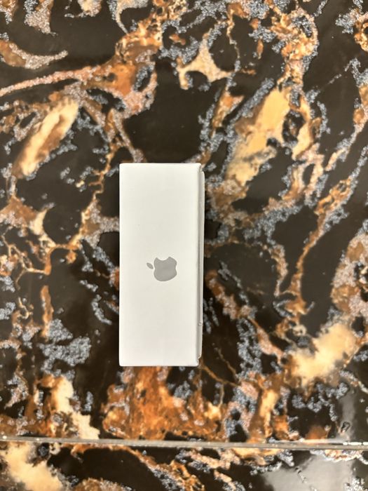 AirPods 4 ANC Apple, în stare foarte bună.