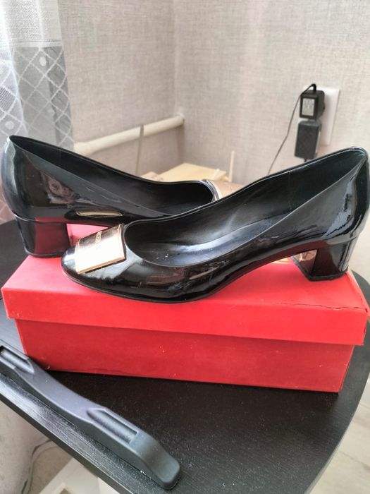 Продам туфли б/у в хорошем сост размер 39