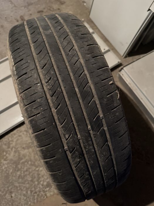 Продам Шины б/у 4 шт 215/60/r16