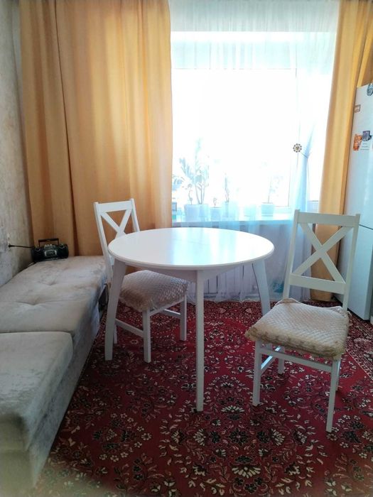 Стол круглый обеденный