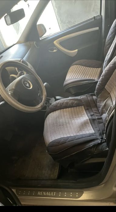 Продам авто Renaylt Logan, 2012 г.в. ОТС