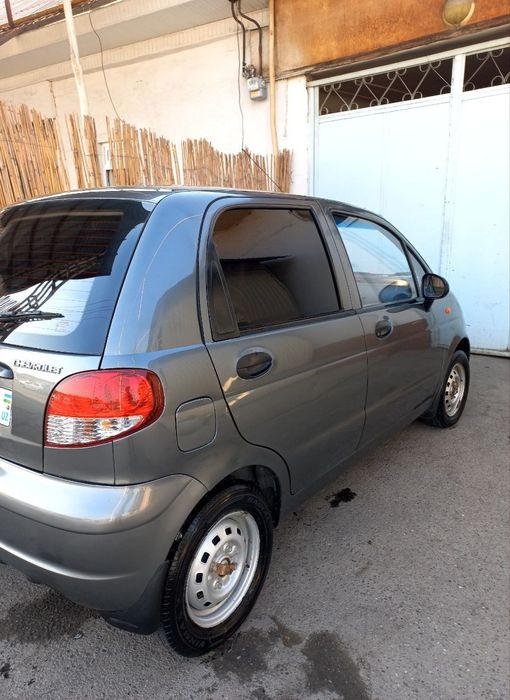 йили - 2014
пробеги - 88 минг 
Краска ўнг томон
Фақат бензинда юрган
т