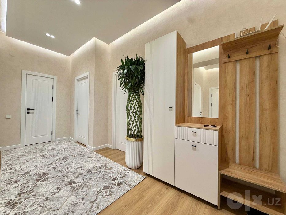 Новостройка 4-комнатная, 110 м², Махтумкули ор-р мост Авиатор