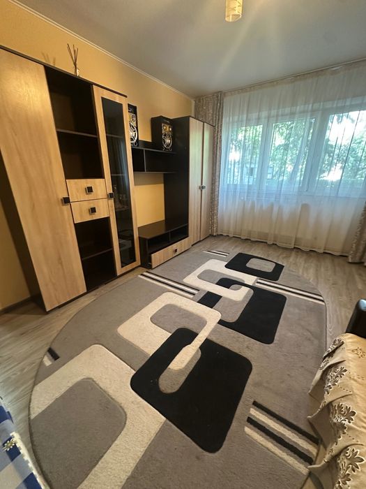 De închiriat apartament 2 camere - Mircea cel Bătrân Iași
