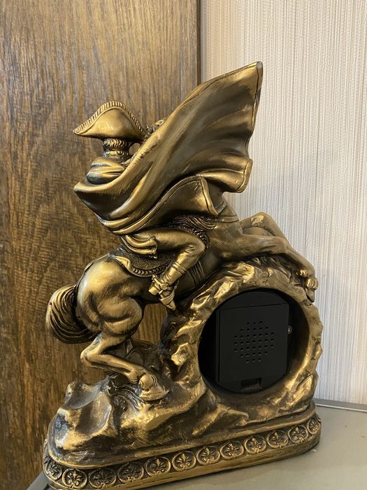 Продам часы