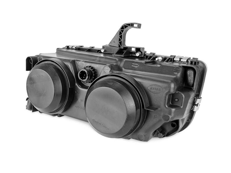 Фарове Фар за Мерцедес Аксор MP2 / MERCEDES AXOR MP II 2004 - 2015