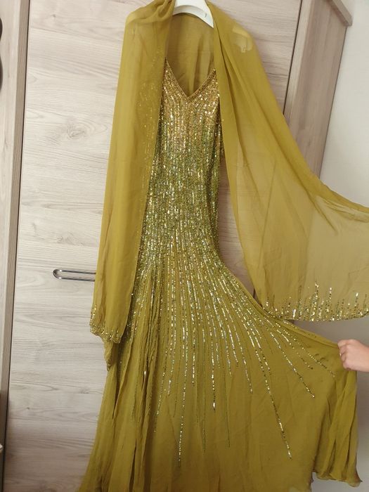 Вечернее платье в пол