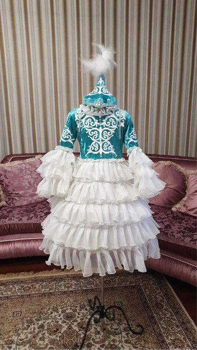 Қазақша ұлттық киімдер жалға беріледі