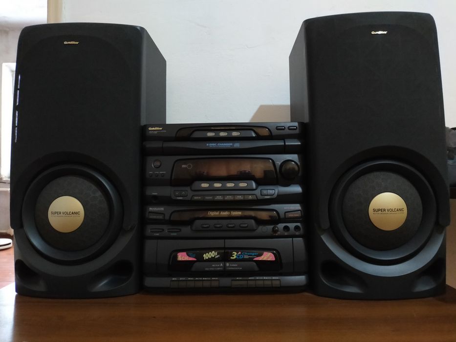 Музыкальный центр